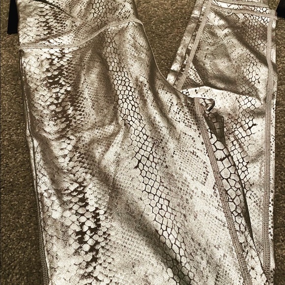 Snakeskin leggings - Picture 5 of 5